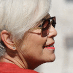 インプラント治療で噛む力が戻った！実際の体験談（50代女性）